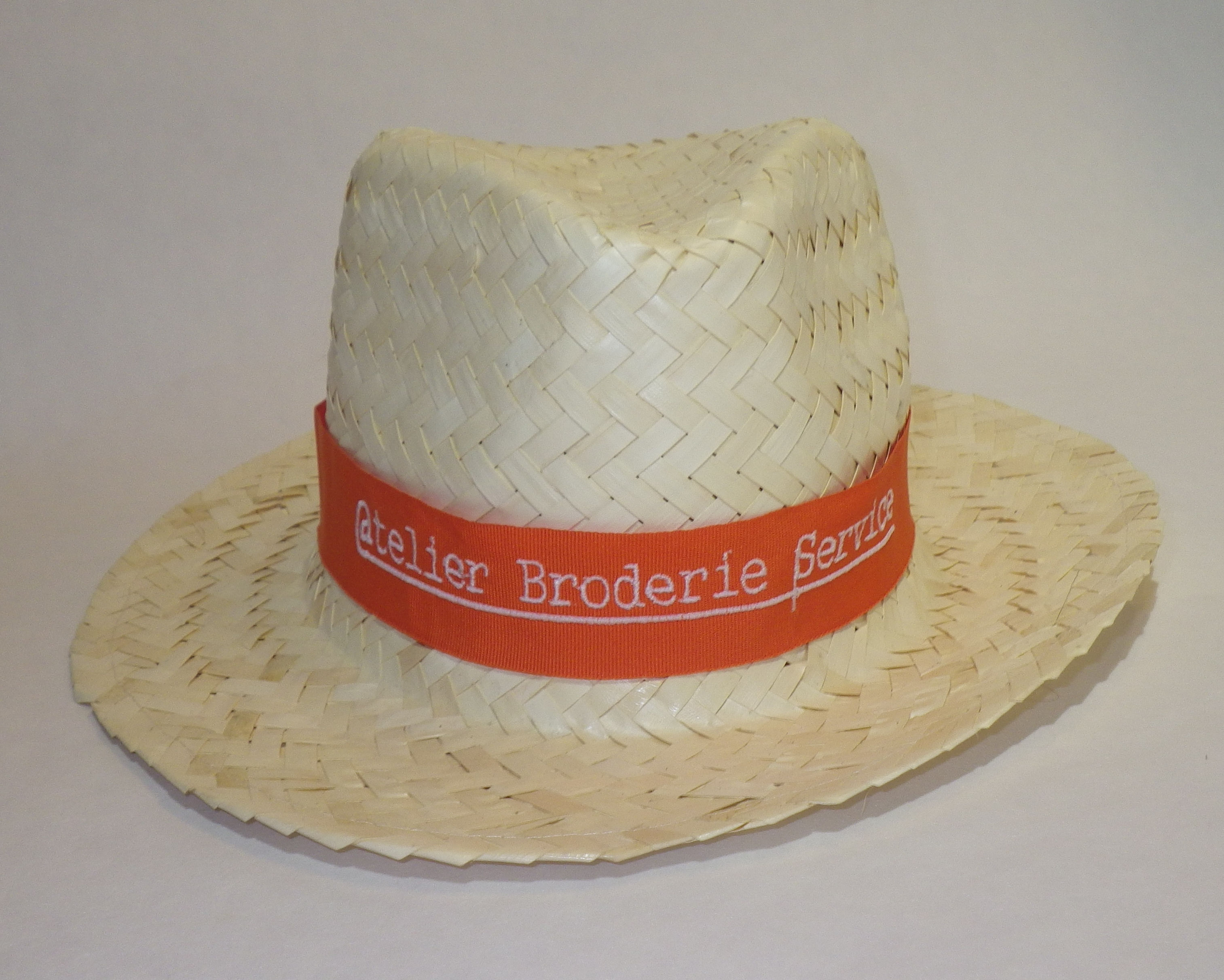 broderie sur bandeau  de chapeau